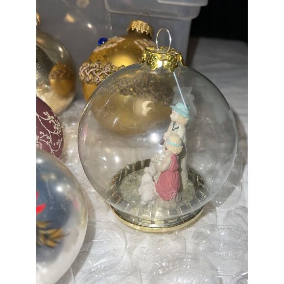 Vintage Stunning Embellished Hand painted Blown Glass Christmas Ornaments #30 - Picture 9 of 12